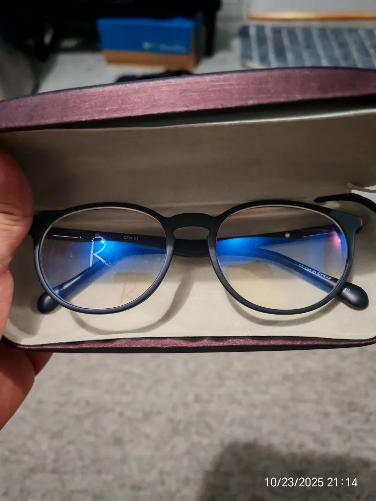 The Vision Centre Glasses A1653 BLK 51-18-140 image indicator(2)