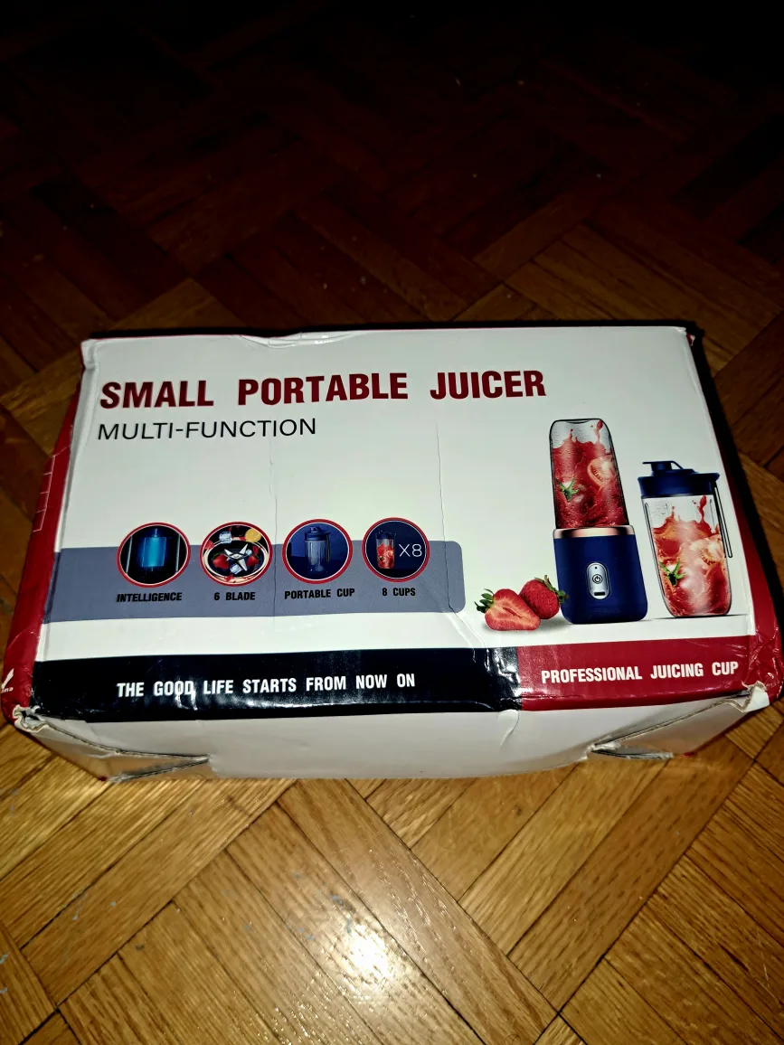 Small Portable Juicer - New in Box! thumbnail