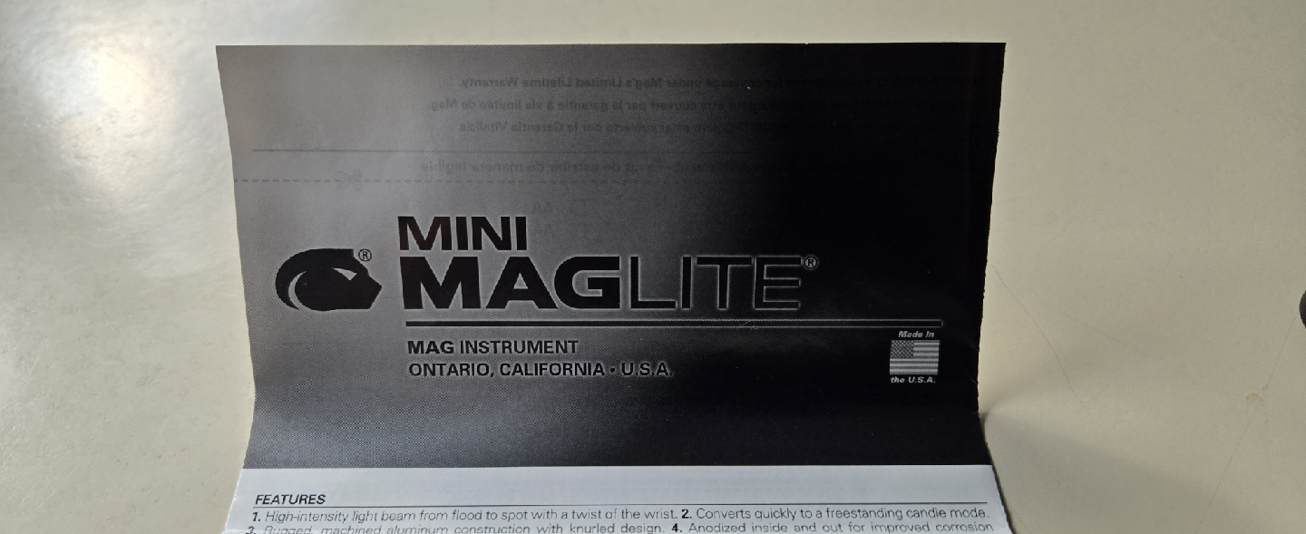 Mini Maglite Flashlight with Case - photo 2