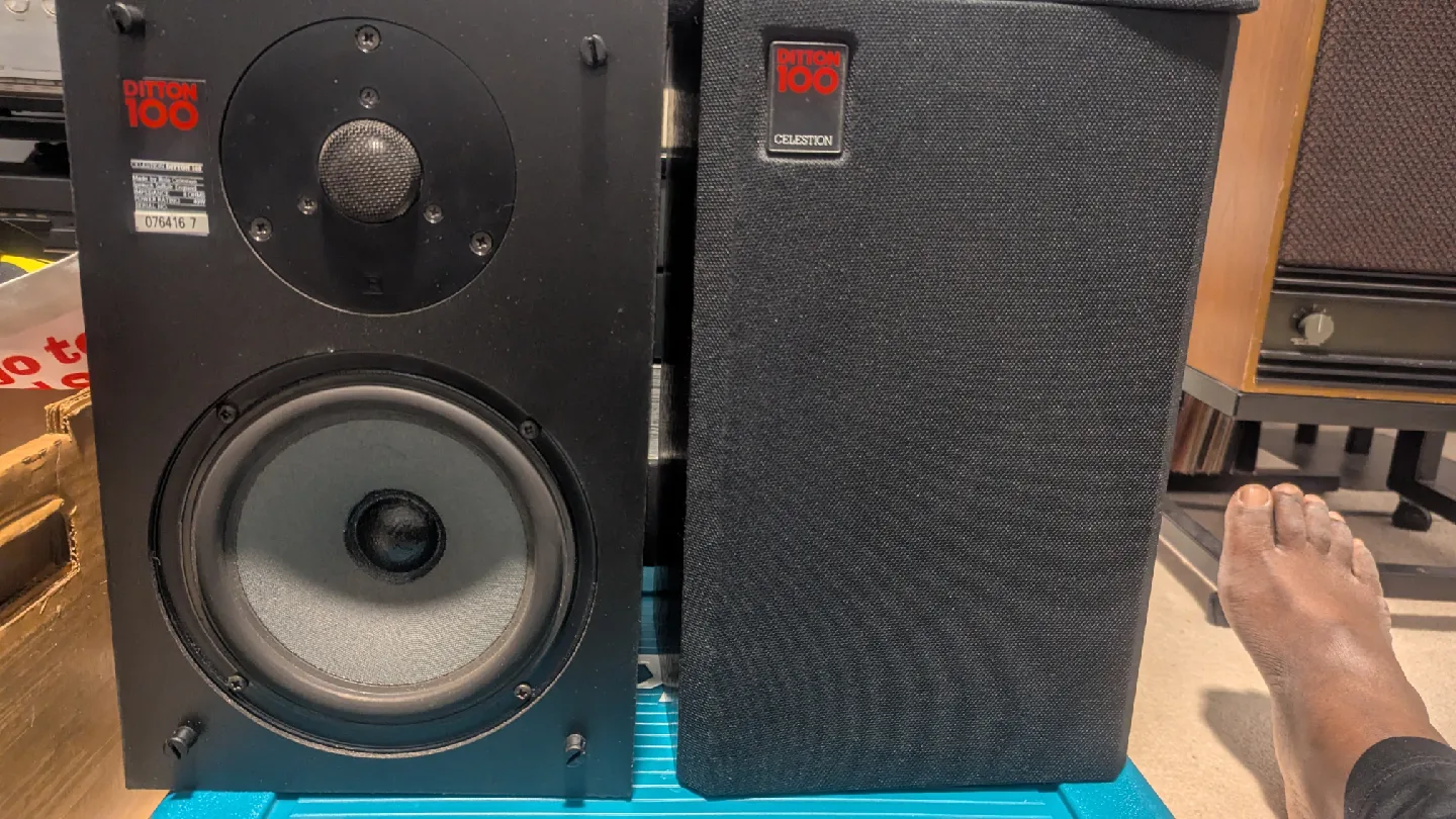 Celestion Ditton 100 Bookshelf Speakers image indicator(4)