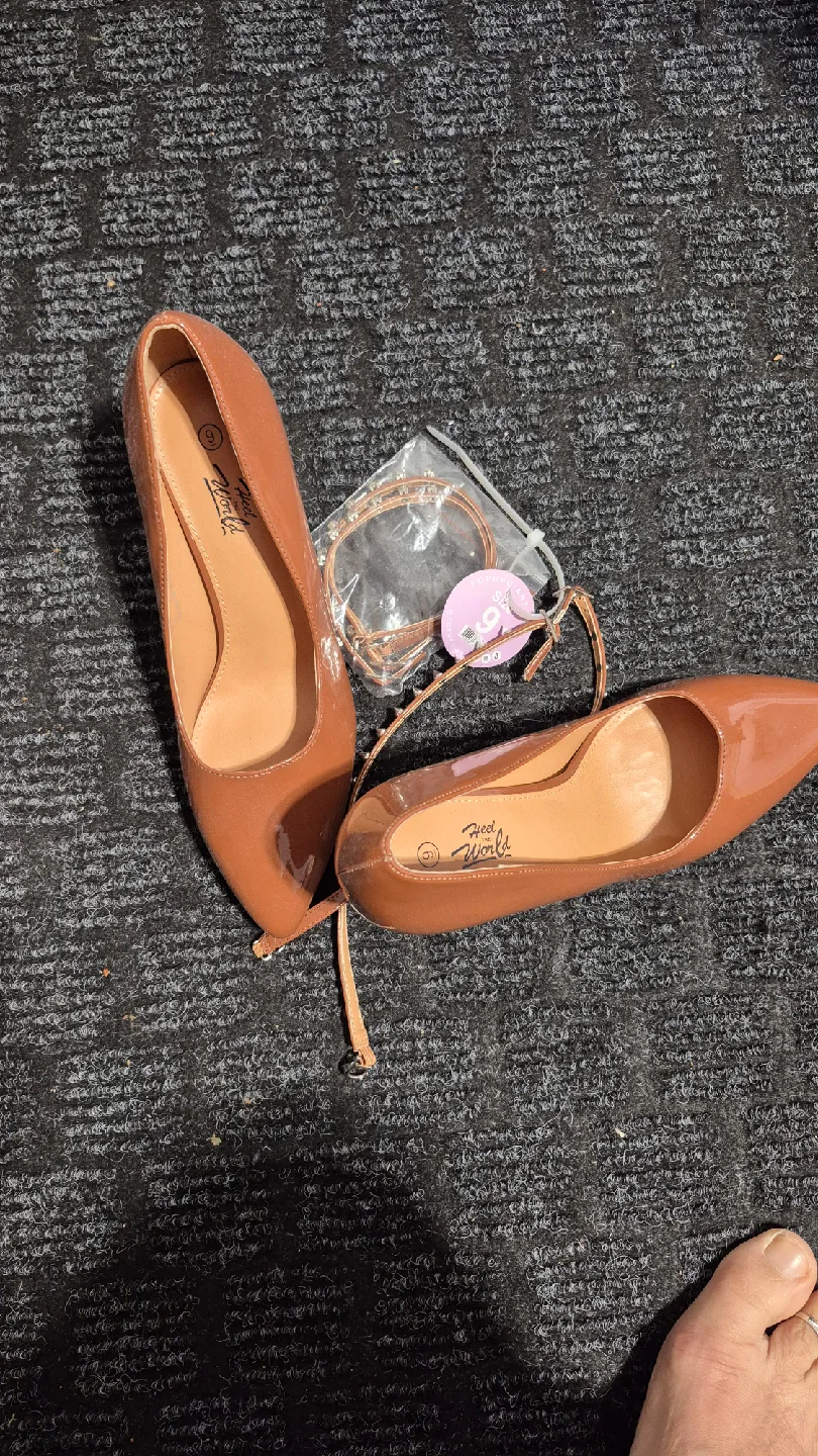Peach World Heels, Size 9 image indicator(8)