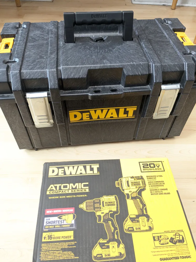 20V Max DeWalt Atomic Combo Kit + Large Tool Box image indicator(4)