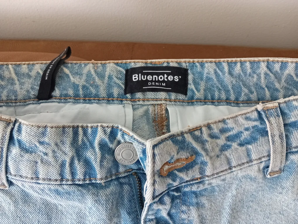 Bluenotes Denim Cargo Pants - Size 30/32 image indicator(3)