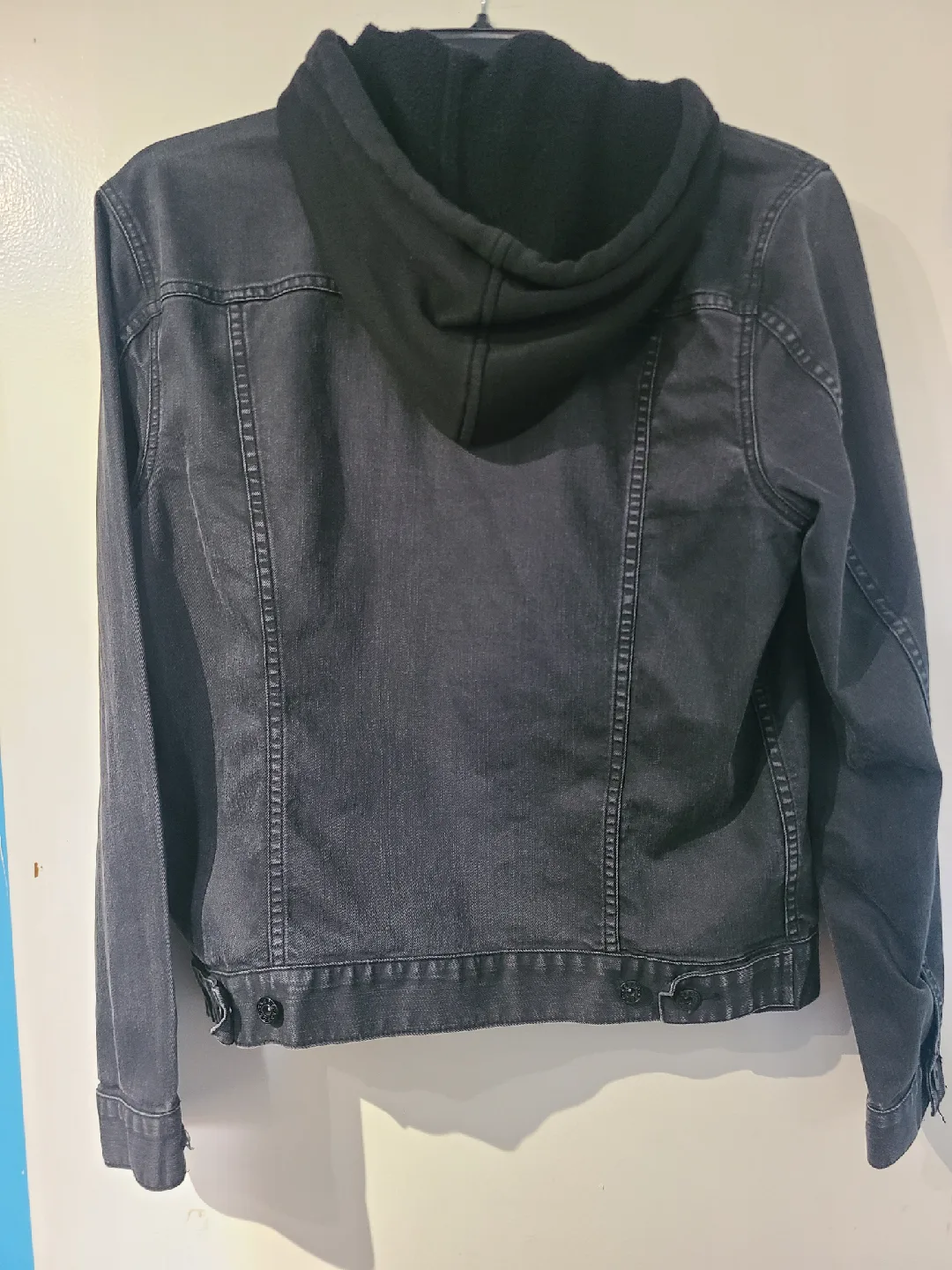 [Large] GUESS Rakim (Black) Denim Jacket w/ Detachable Hood image indicator(3)
