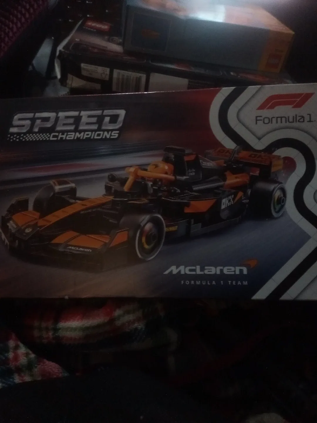LEGO Speed Champions Sets: NASCAR, Formula 1, Sunflowers image indicator(5)