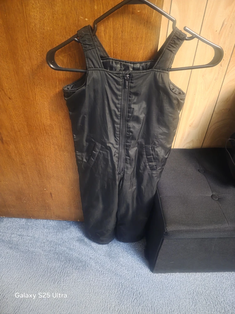 Kids' Black Snowsuit - photo 2
