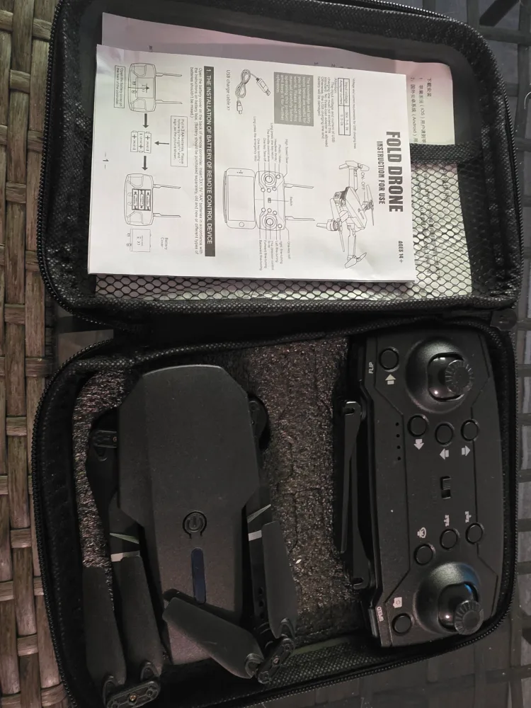 Fold Drone with Remote Controller image indicator(3)