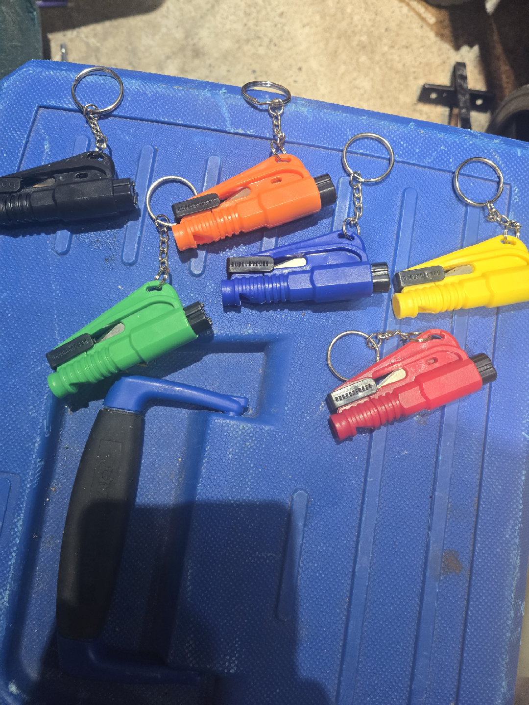 Emergency Escape Tool Keychain - Assorted Colours
