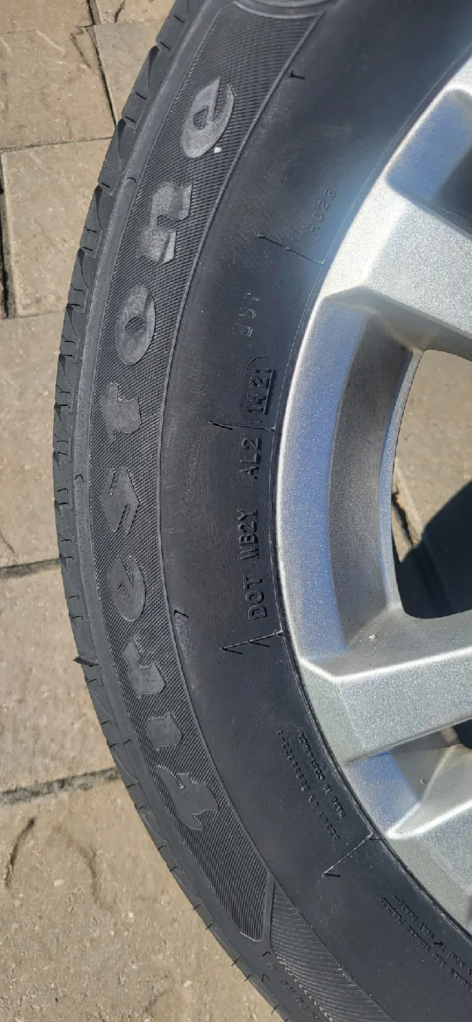 Chevrolet Rims with Pirelli All Season Tires image indicator(8)