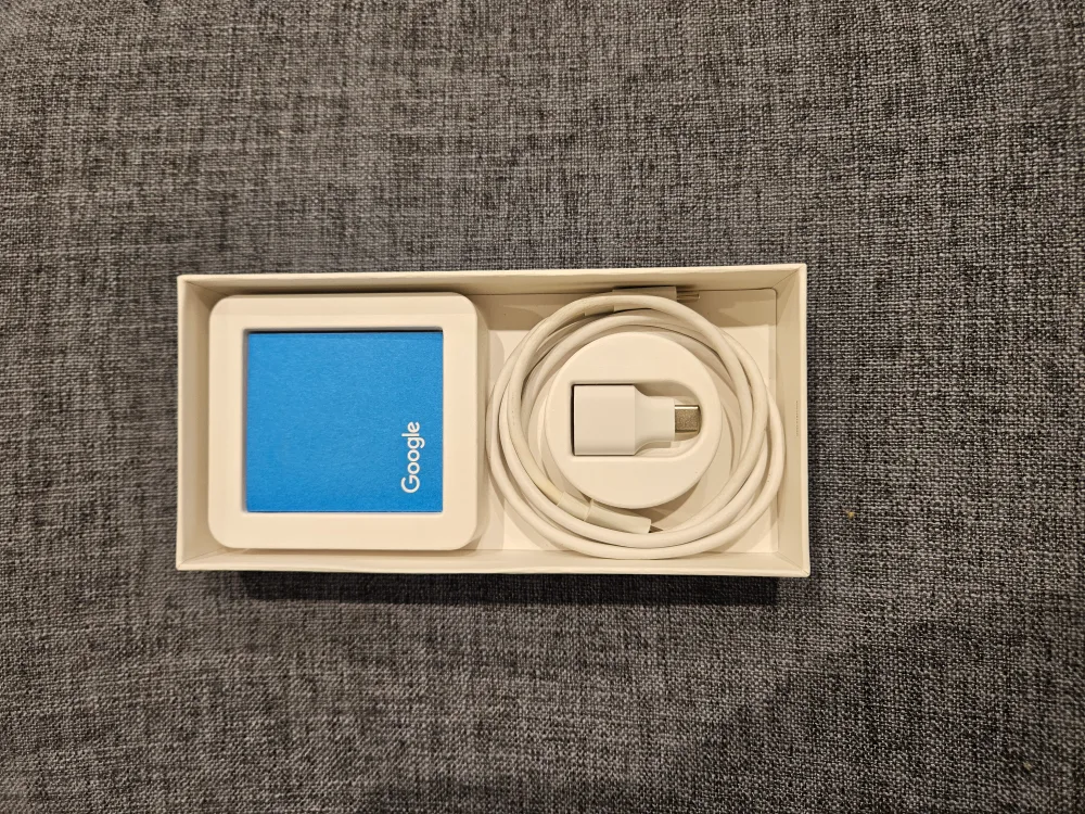 Google Pixel 6 Pro - Sorta Sunny [ as good as new, with box ] image indicator(5)