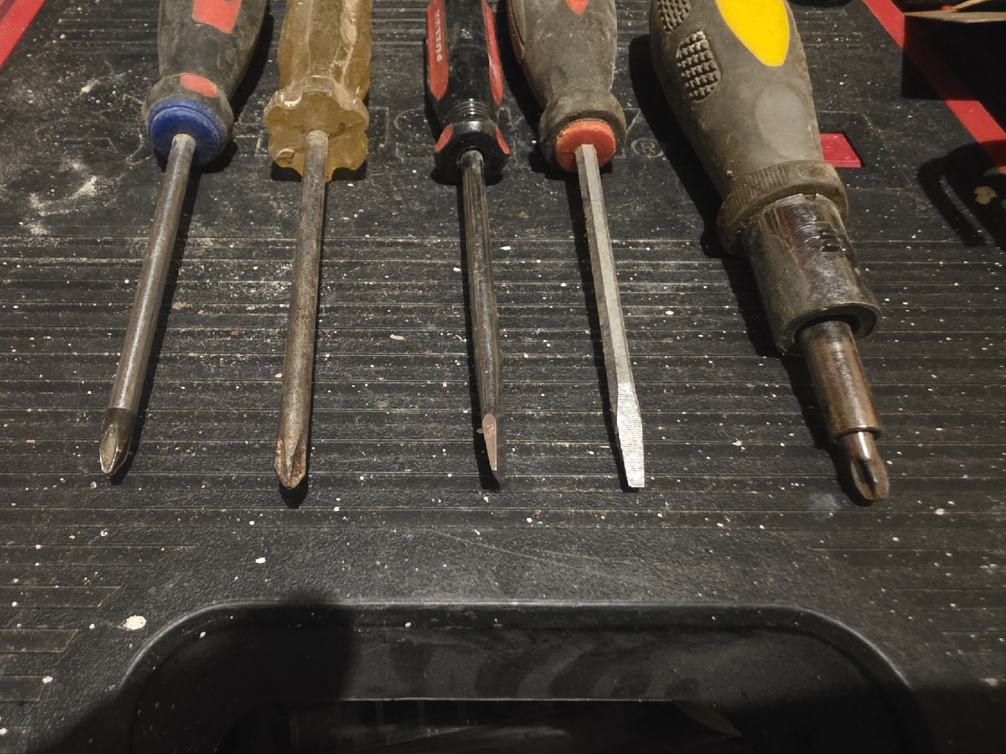 Used Screwdriver Set (5 Pieces) - photo 4