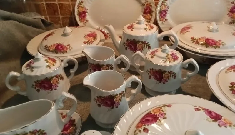 Beautiful Collection of Woods and Sons "Cottage Rose " image indicator(2)