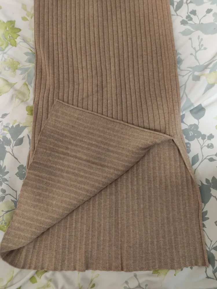 Ribbed Knit Midi Skirt - Beige image indicator(2)