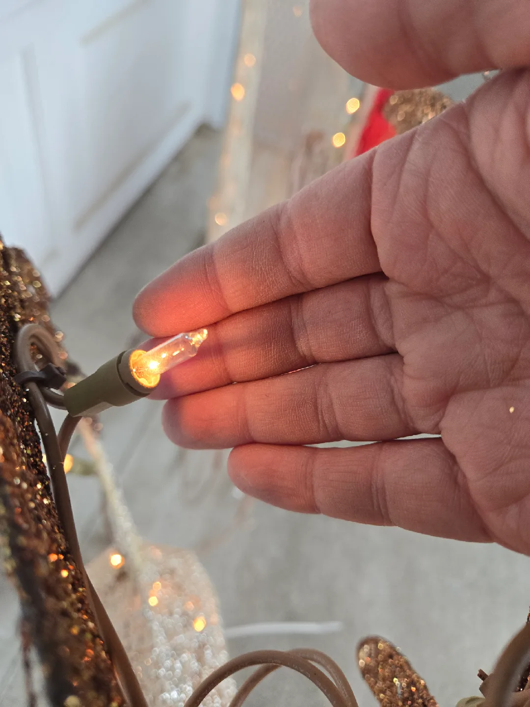 Christmas decorations Reindeer w lights and snow sled image indicator(7)