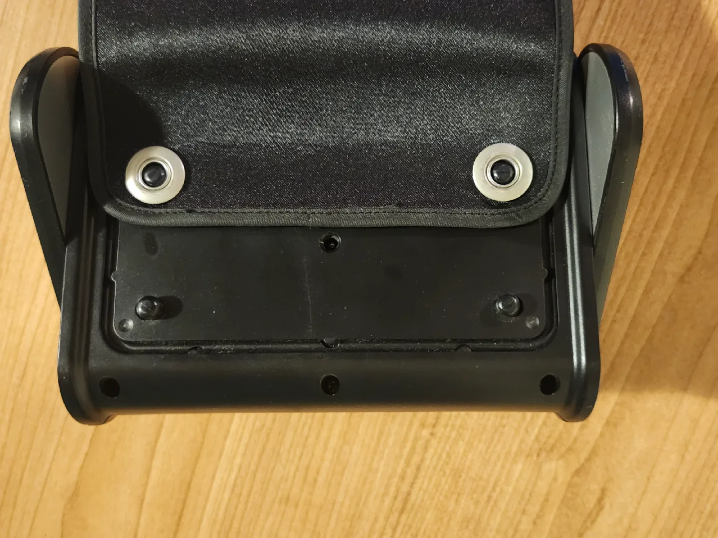 Boynq Sound2Go Travel Speaker with case image indicator(3)