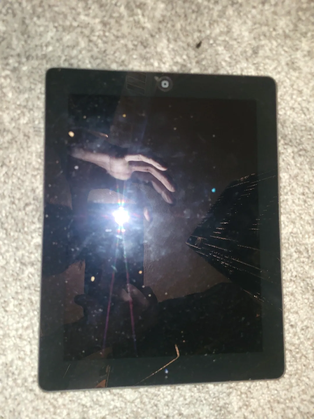 Apple iPad 64GB image indicator(3)