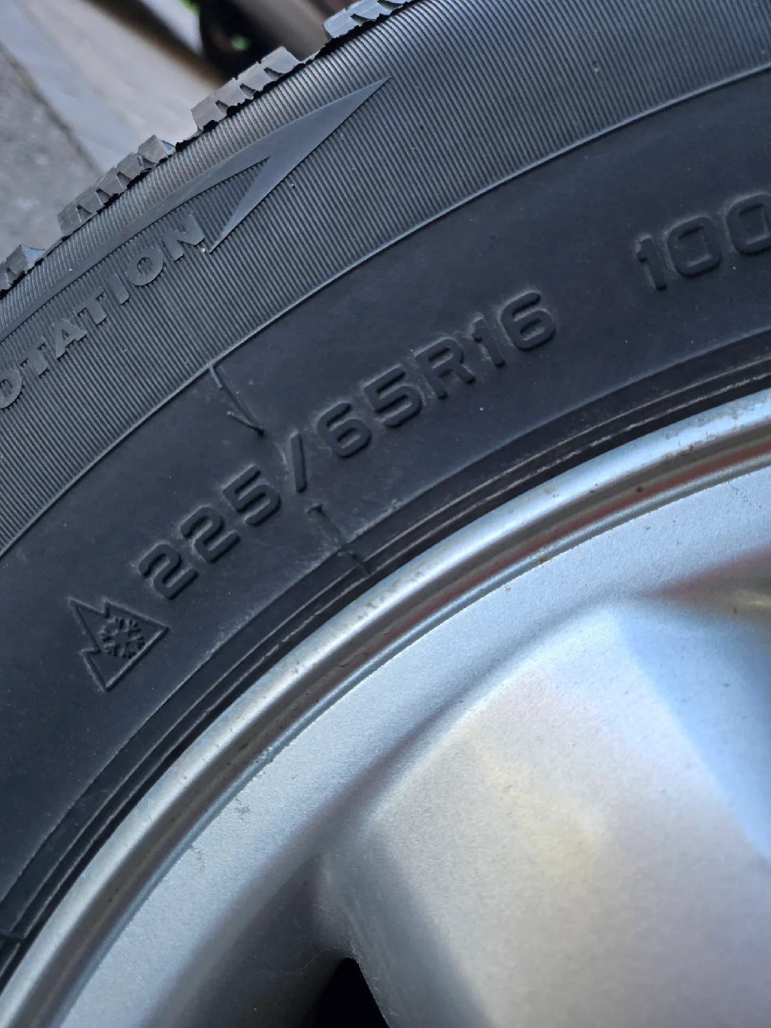 Ecovision W686 Winter Tires 225/65R16 image indicator(3)