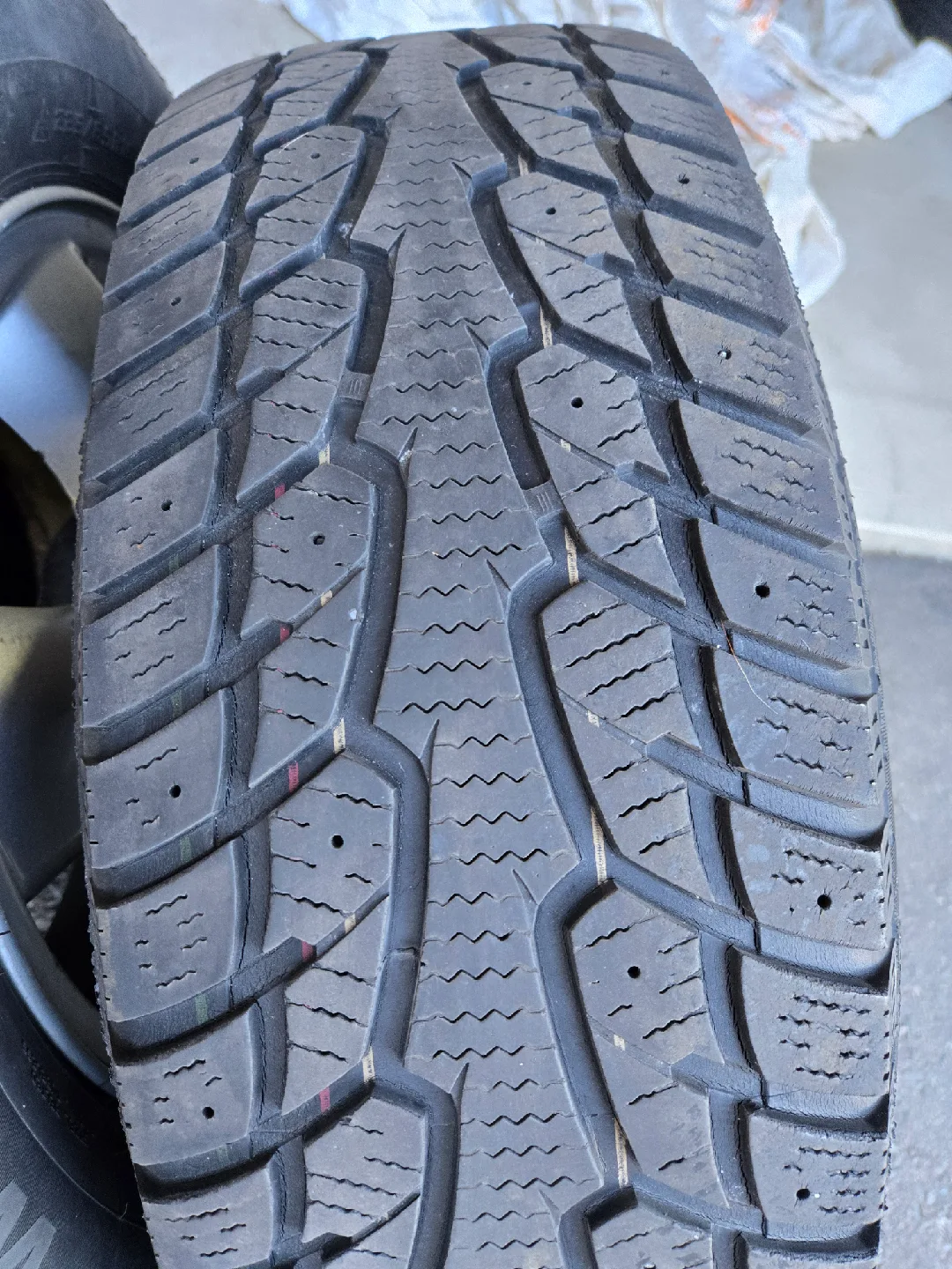 Ecovision W686 Winter Tires 225/65R16 image indicator(8)