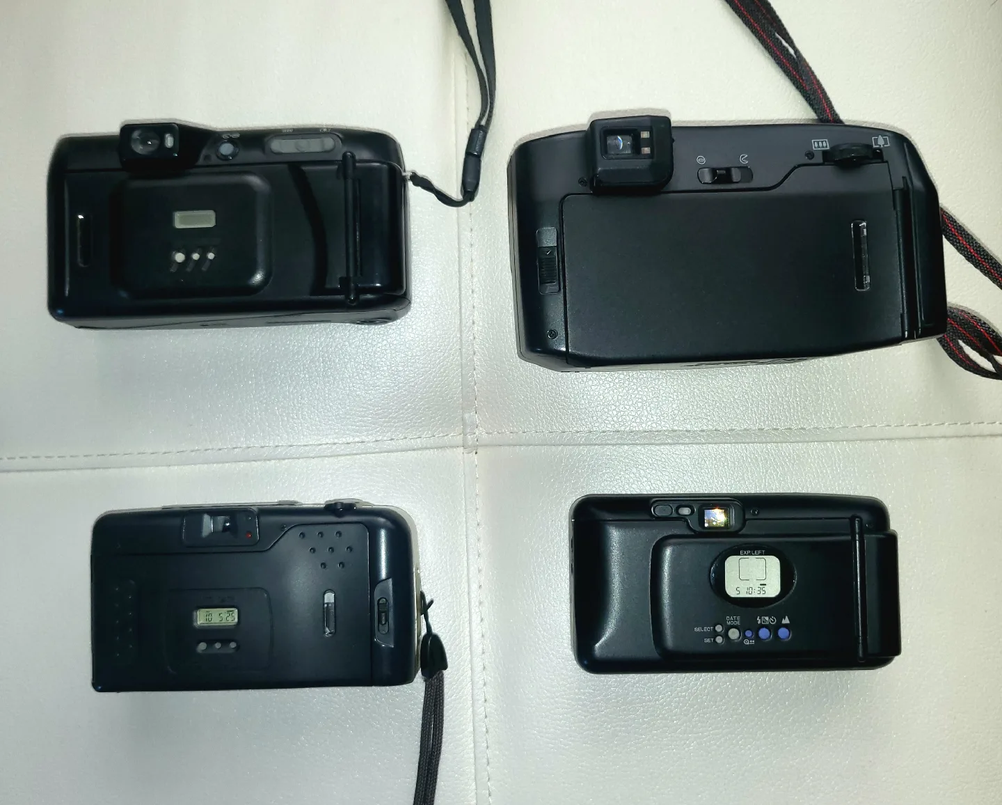 Vintage Fuji Film Cameras - Bundle image indicator(3)