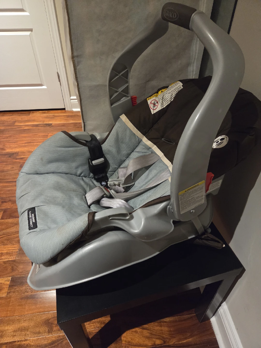 Graco SnugRide Classic Connect Infant Car Seat - photo 3