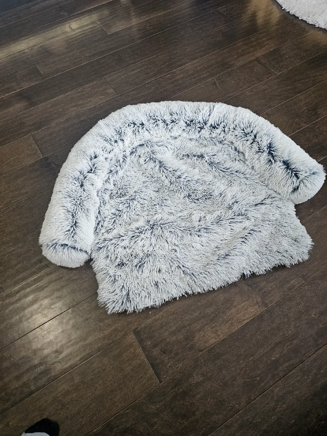 Cozy Pet Bed - Fluffy & Soft image indicator(3)