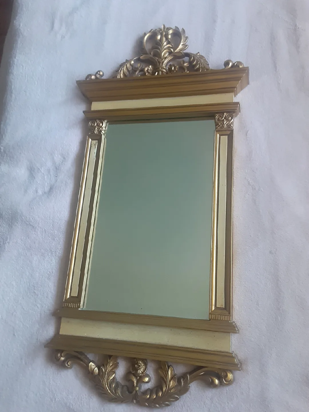 Ornate Gold Decorative Vintage Style Wall Mirror image indicator(2)
