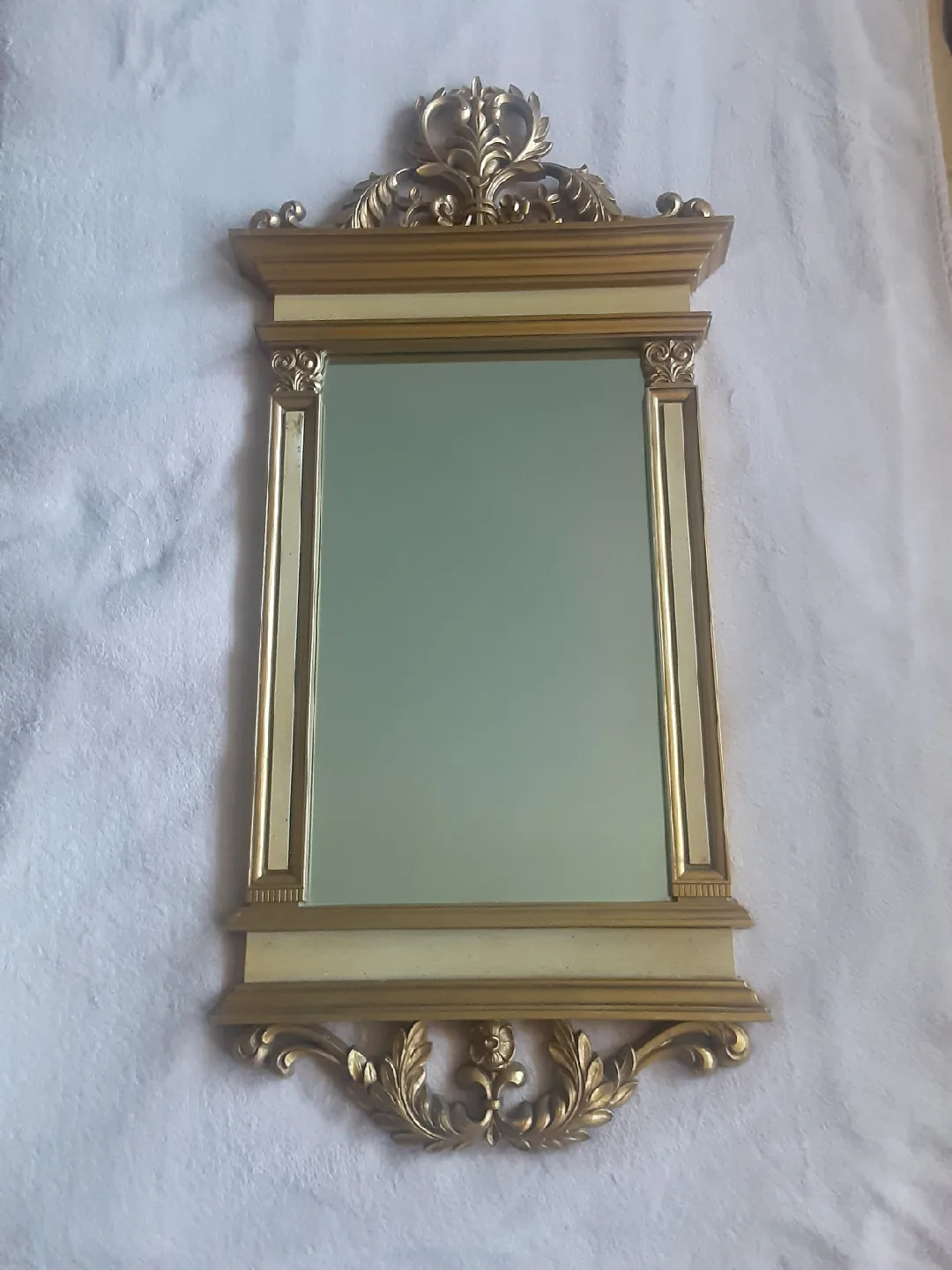 Ornate Gold Decorative Vintage Style Wall Mirror image indicator(3)