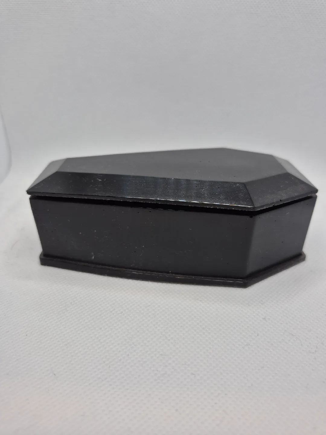 Handmade Resin Coffin - Black image indicator(2)