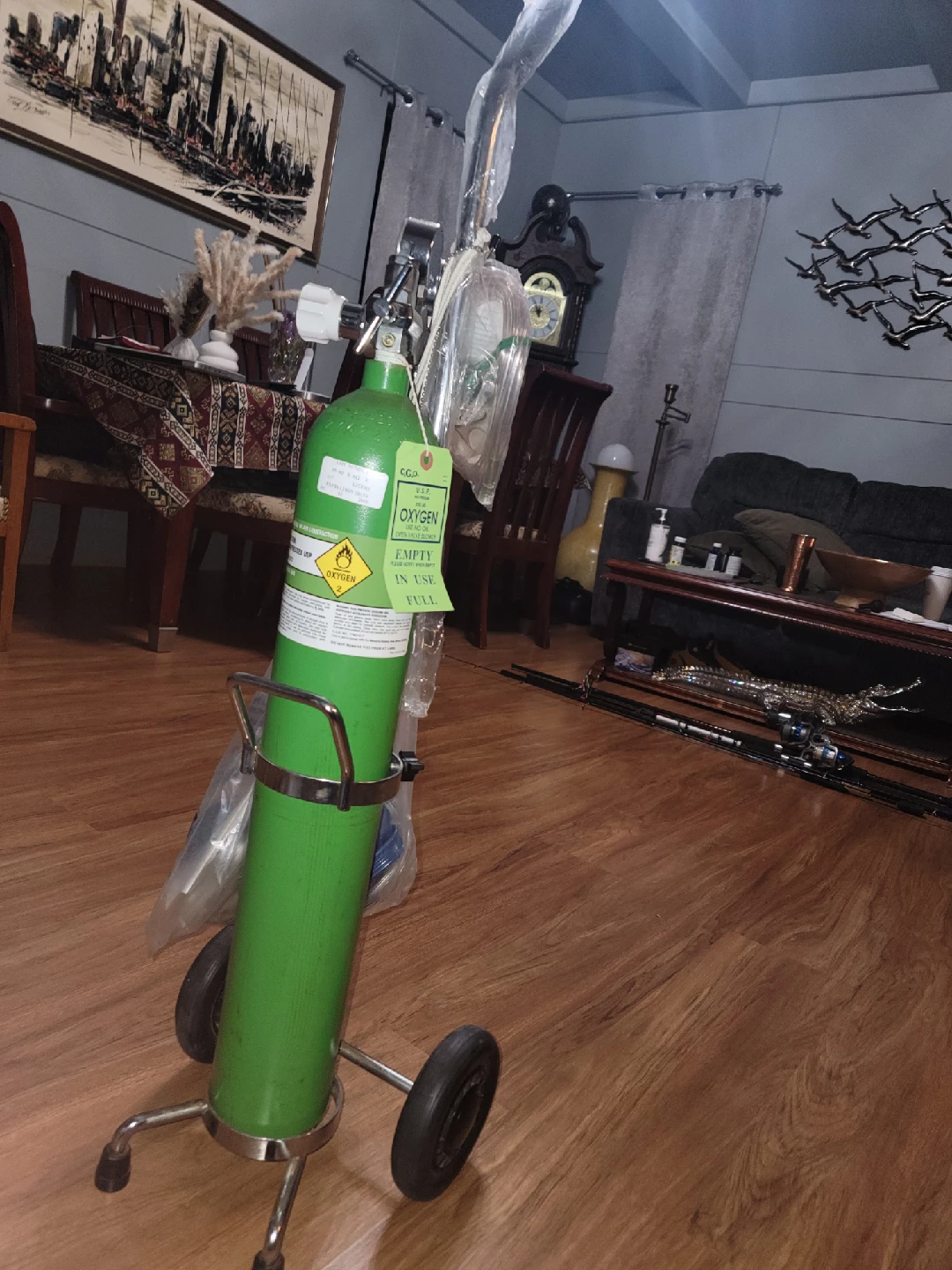 Portable Oxygen Tank - photo 3