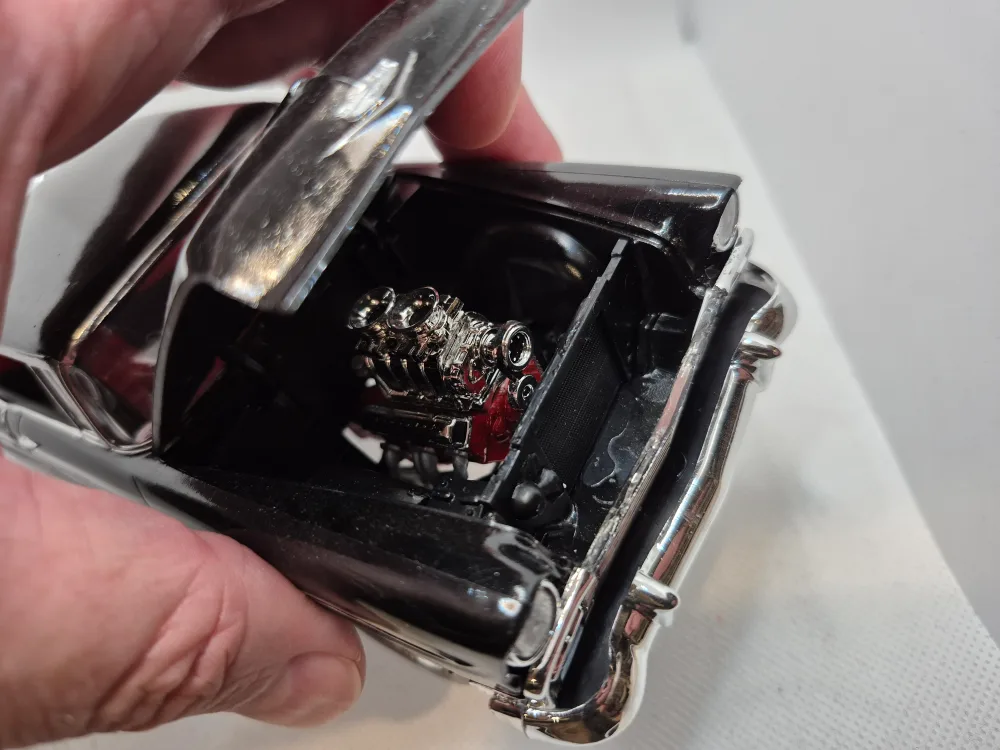 1956 Chevy Bel Air Plastic Model Car image indicator(5)