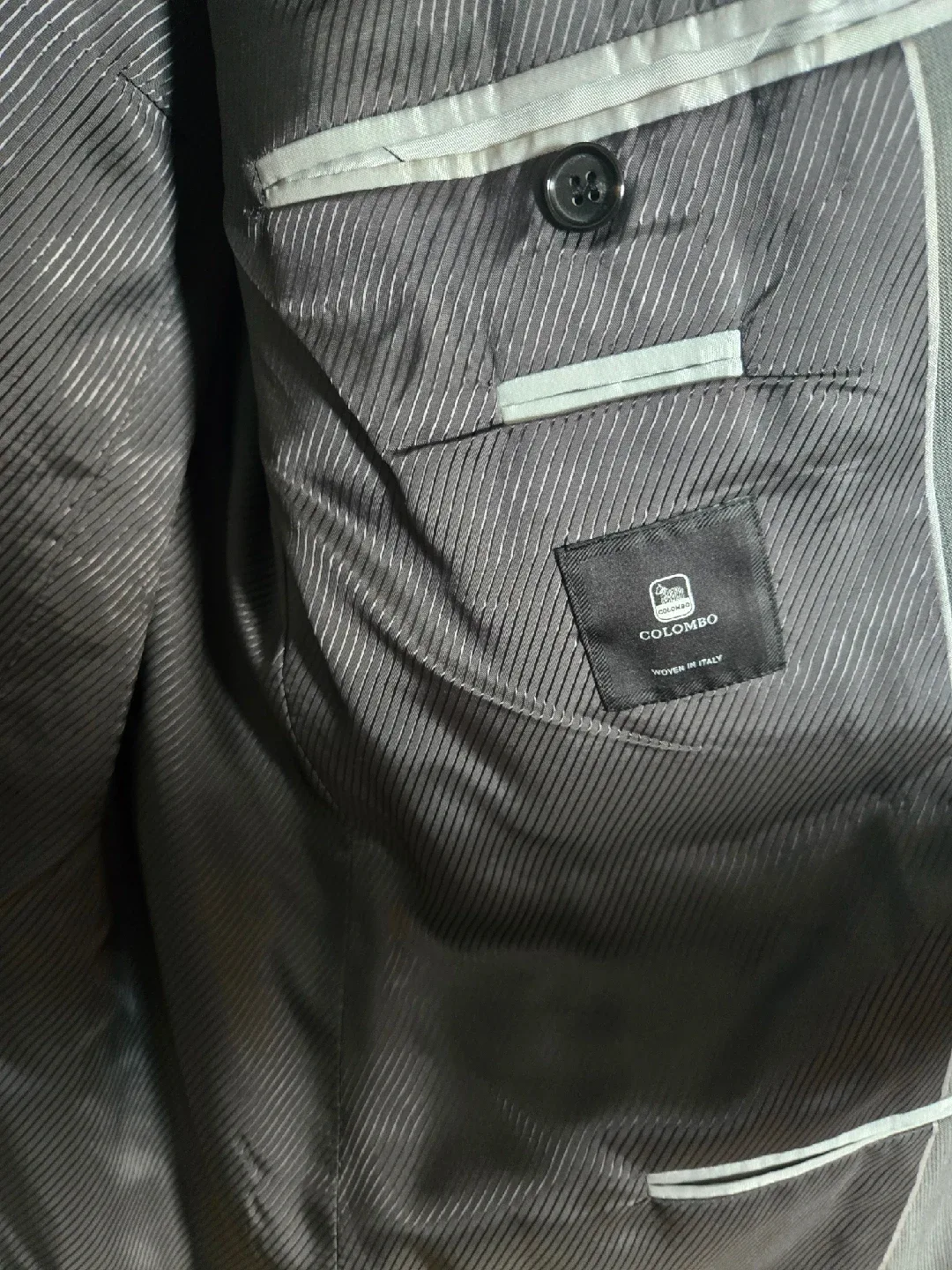 Hugo Boss The James4/Sharp6 Suit, Size 42R jacket 36 pants image indicator(8)