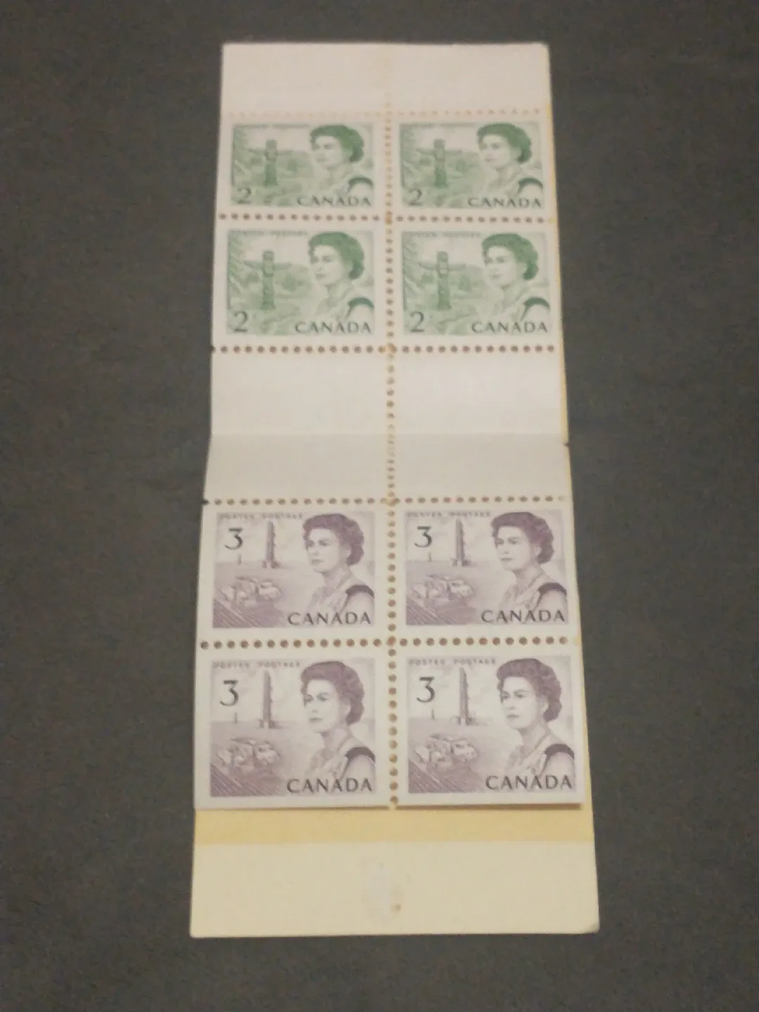 Lovely 1970 Canada 20 cent stamp booklet thumbnail