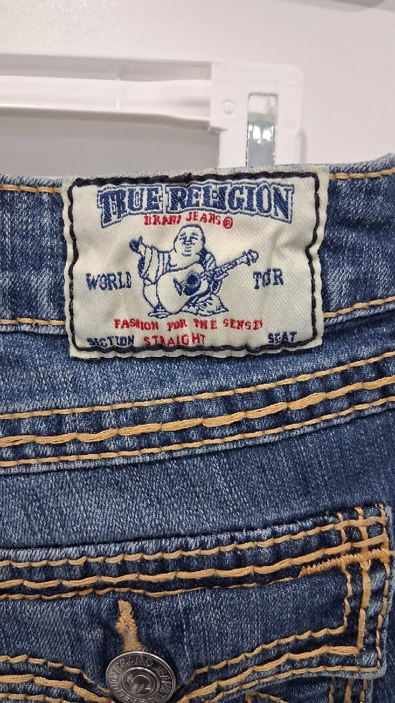 True Religion Denim Shorts - Size 30 image indicator(3)