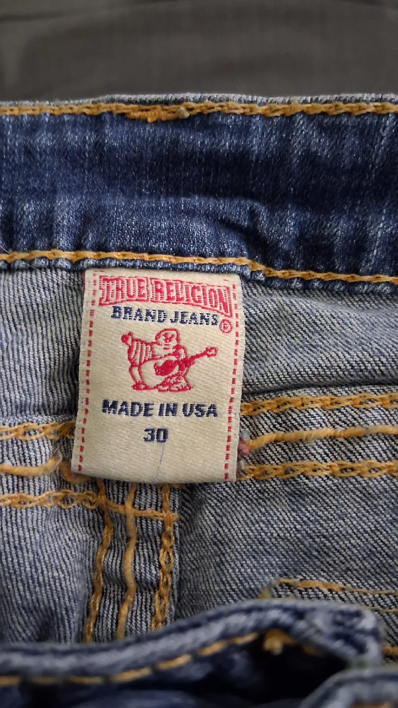 True Religion Denim Shorts - Size 30 image indicator(4)