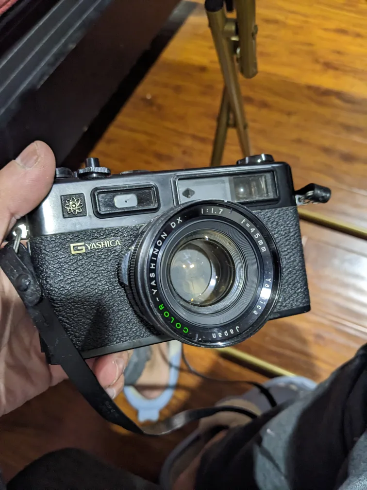 Yashica Electro 35 GSN Film Camera image indicator(3)