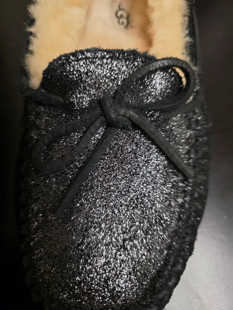 UGG Australia Slippers Black Glitter UGG Sz 3 DAKOTA Moccasins image indicator(2)