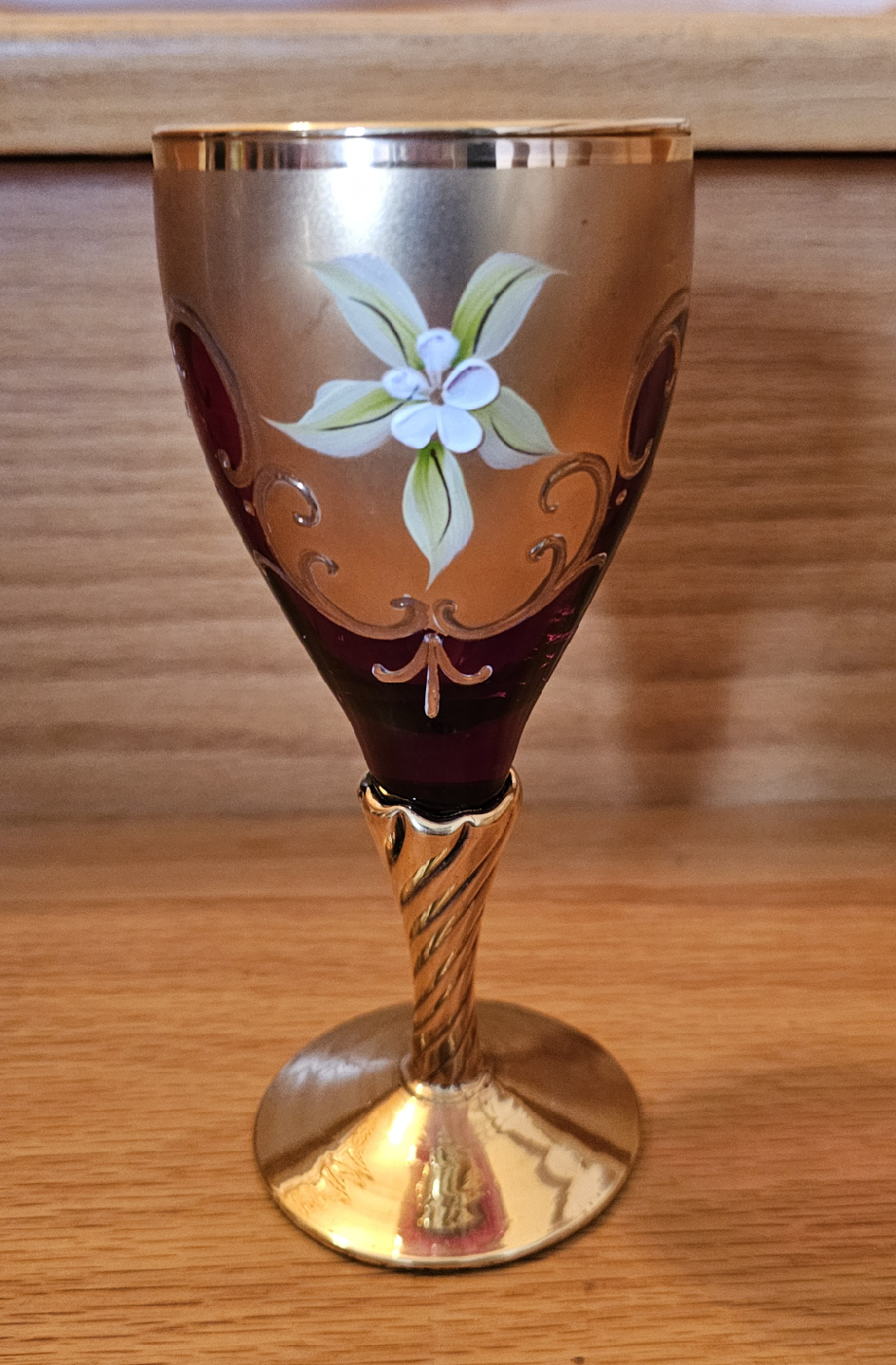 Set of 6 Gold & Ruby Wine Glasses - photo 2
