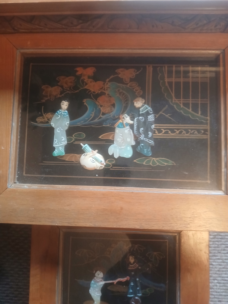set of vintage wooden Chinese nesting tables - photo 3