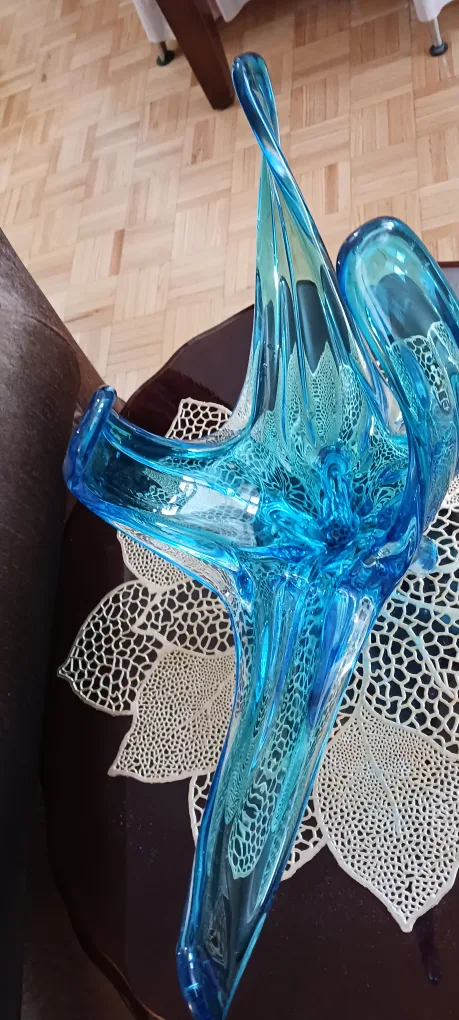 Blue Art Glass Centerpiece Bowl Antique $60 image indicator(3)