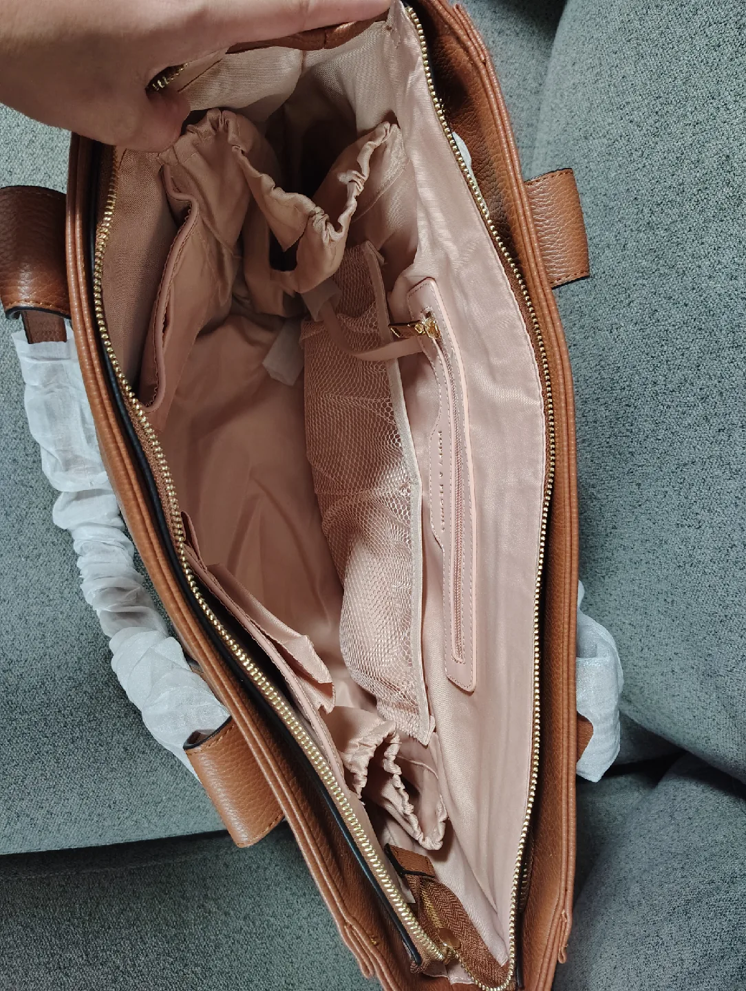 poppy and peonies - multitasker chestnut image indicator(2)