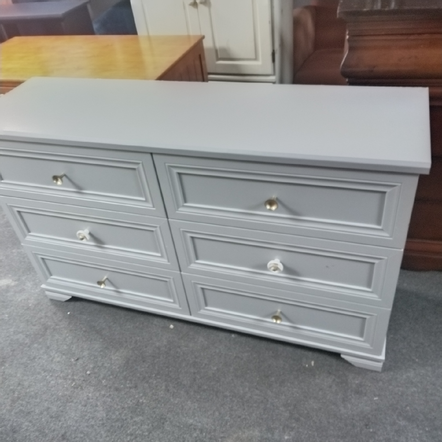 Dresser