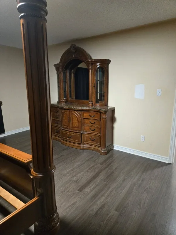 Ornate Brown Bedroom Set - Bed, Dresser, Nightstands image indicator(2)