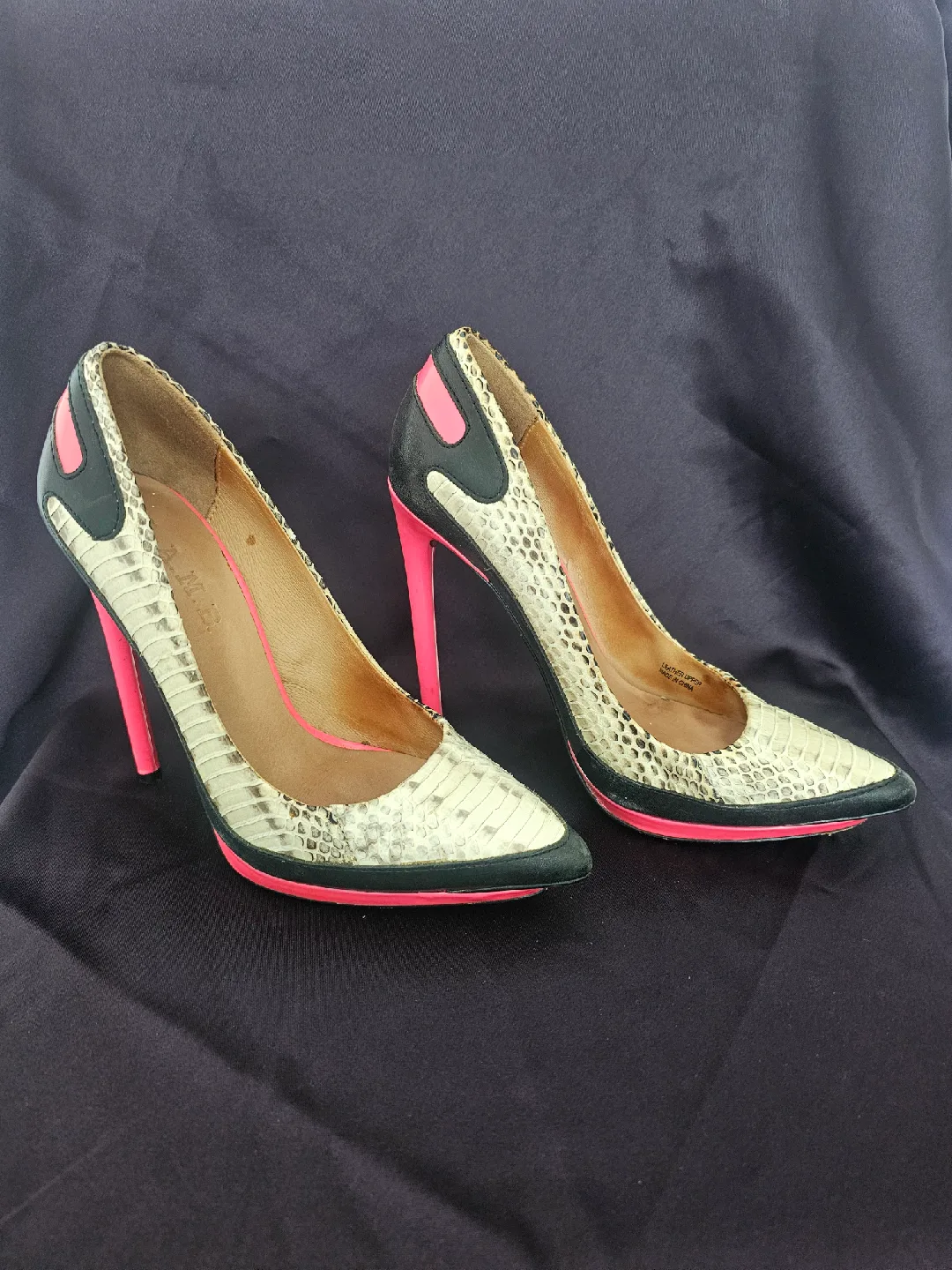 LIKE NEW - L.A.M.B. Snake Print Heels - Size 5.5 thumbnail