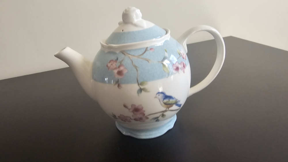 🥕Floral Teapot - Blue and White 🧡