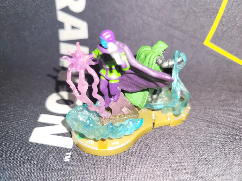 2012 Avengers Heroclix Set: Dr. Doom & Kang #048 image indicator(2)