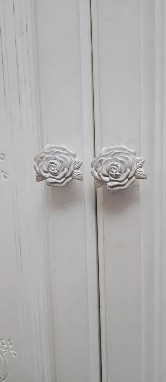 💝💝💞White Corner Cabinet with Floral Design image indicator(2)