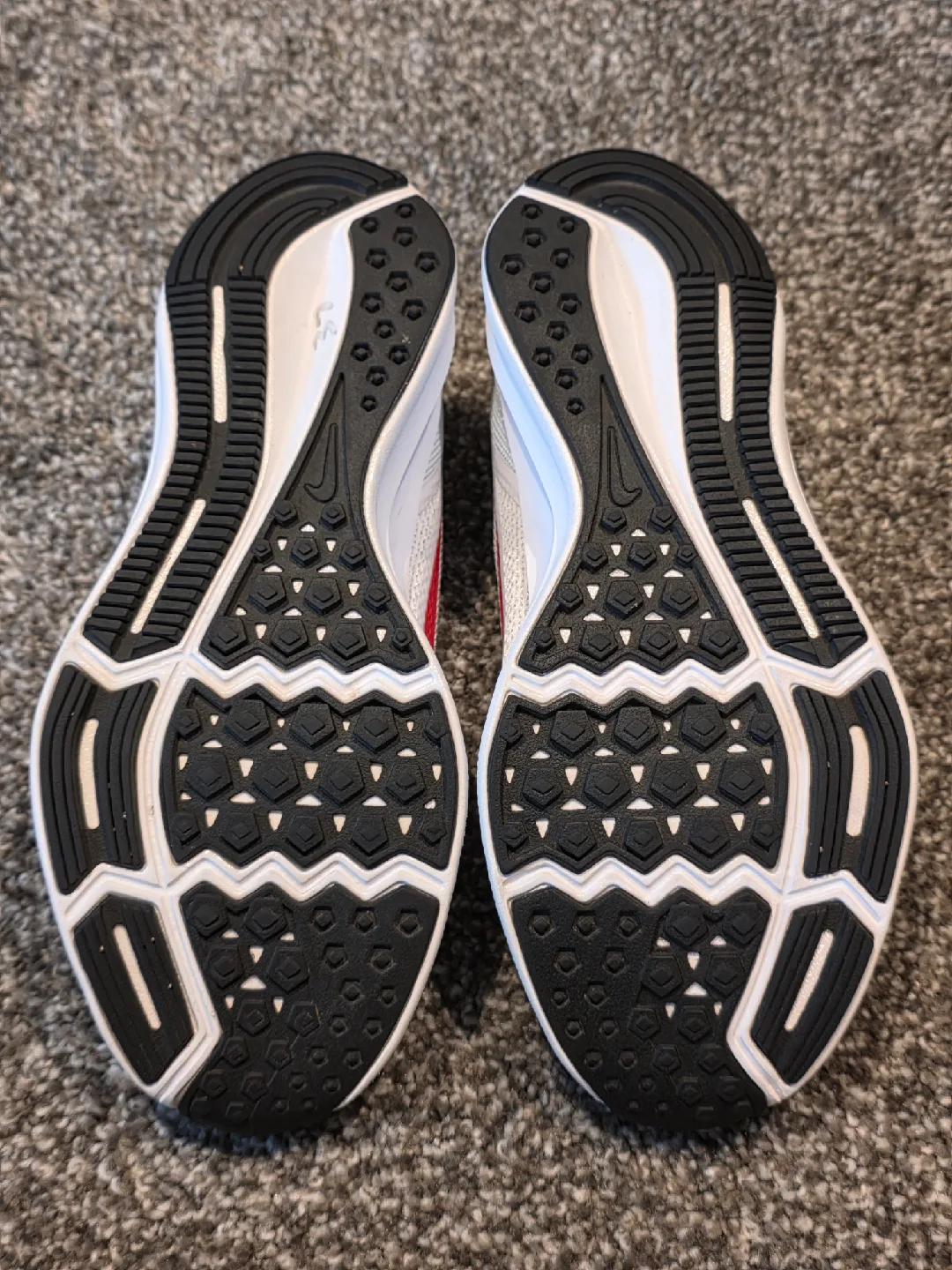 Nike Downshifter Running Shoes Size 7! image indicator(3)