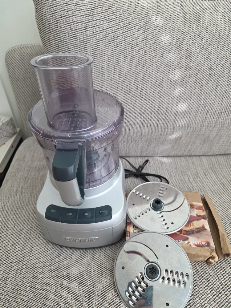 Cuisinart Elemental 8-Cup Food Processor image indicator(2)