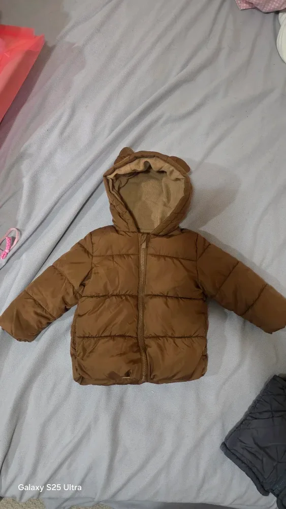 Old Navy 12-18M Bear Hooded Puffer Jacket image indicator(2)