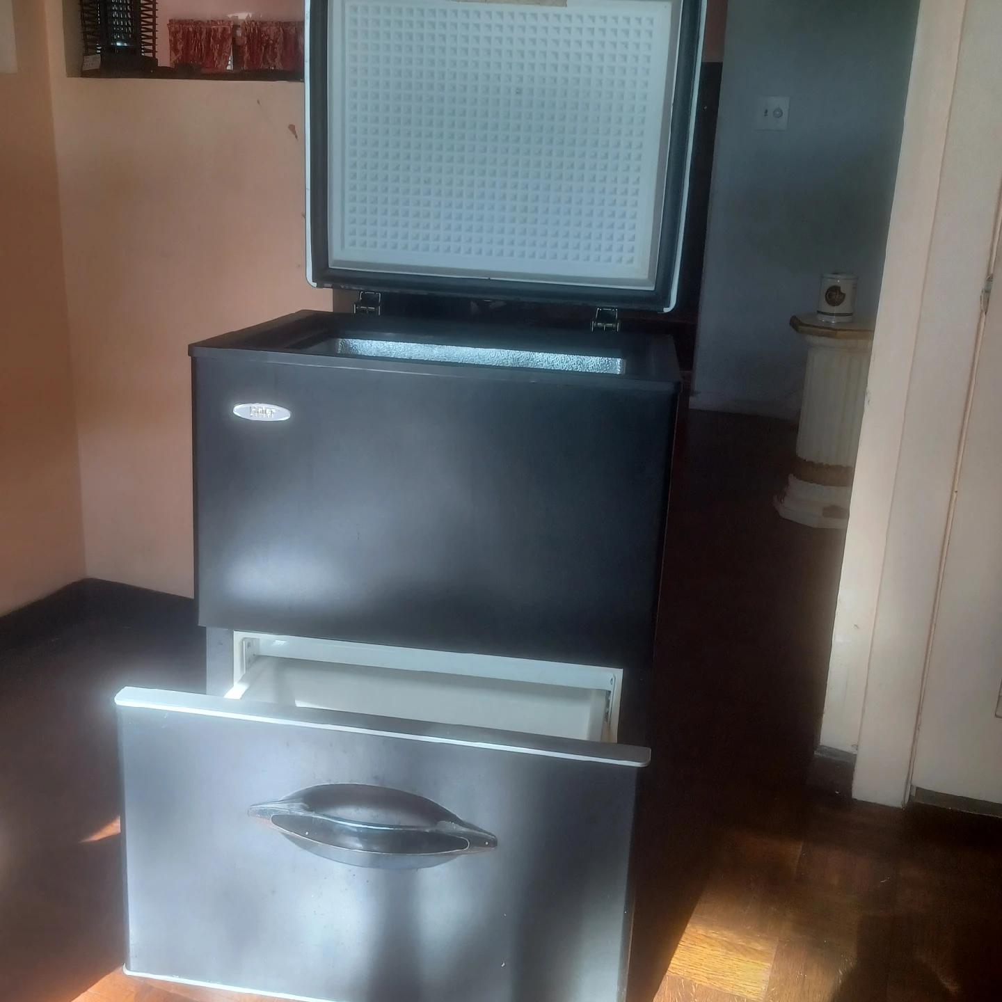 freezer with doors - photo 2